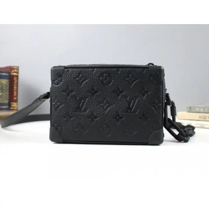20DJ570013 LV Bags 0808